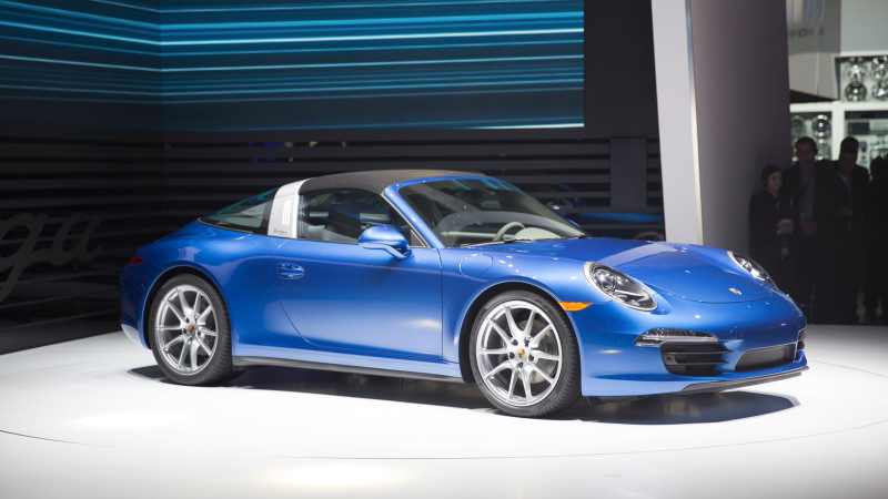 Illustration for article titled The Top Of The 2014 Porsche 911 Targa Is Totally Bonkers